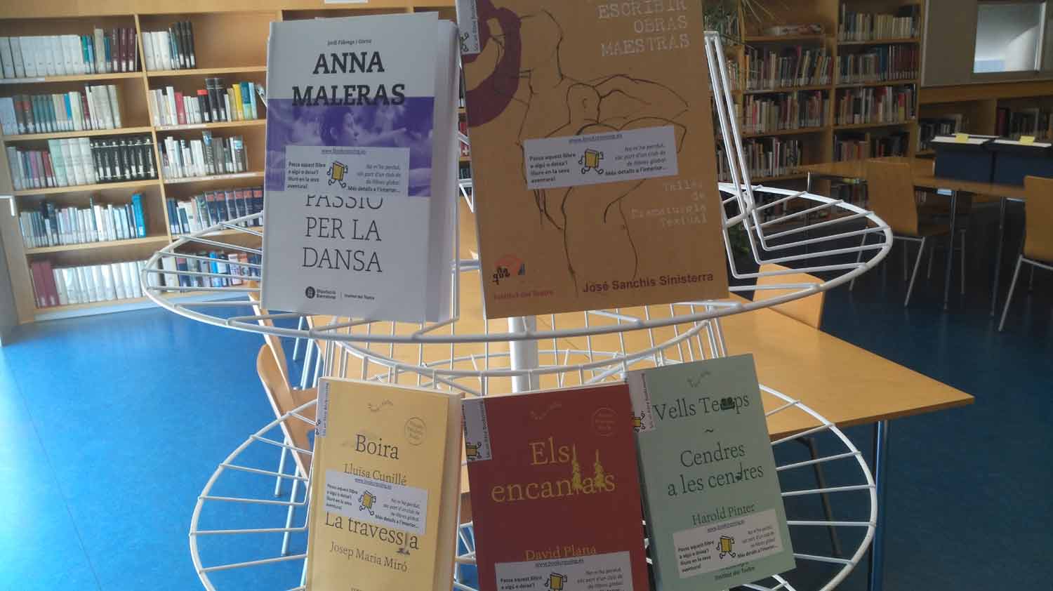 Exemplars de publicacions de l'Institut del Teatre alliberats el 21 d'abril de 2017