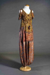 Vestit de Tórtola Valencia dissenyat per ella per Anitra de 1912