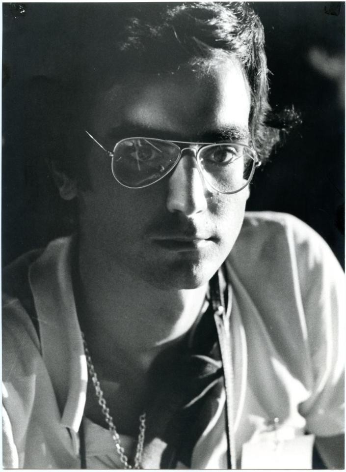 Retrat de Josep Aznar, d'aproximadament 1983. Col·lecció fotogràfica del MAE.