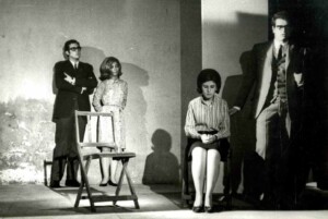 El curs 66-67 va interpretar Un apunte didáctico sobre Luigi Pirandello. Institut del Teatre, 1 de juny de 1967. Ragué al fons. 
