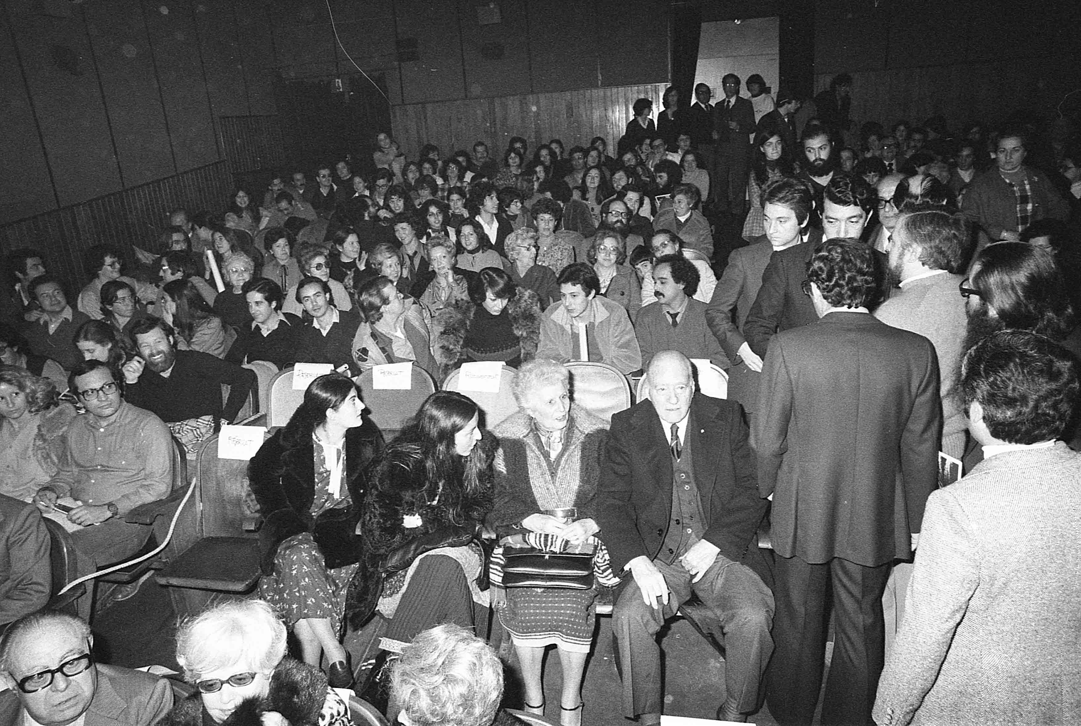 Fotografia. Pau Barceló. Teatre d'Horta, gener 1979