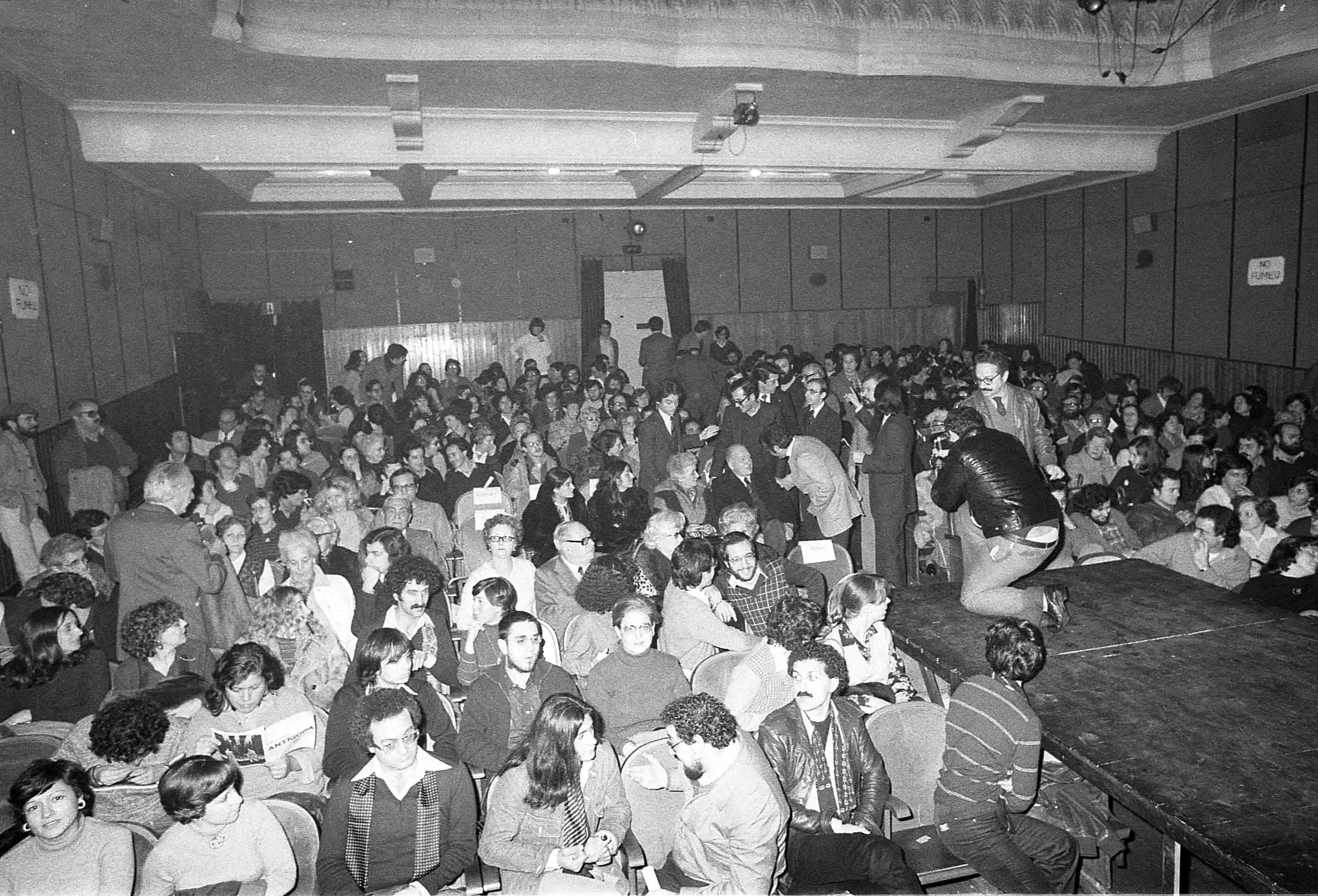 Fotografia. Pau Barceló. Teatre d'Horta, gener 1979