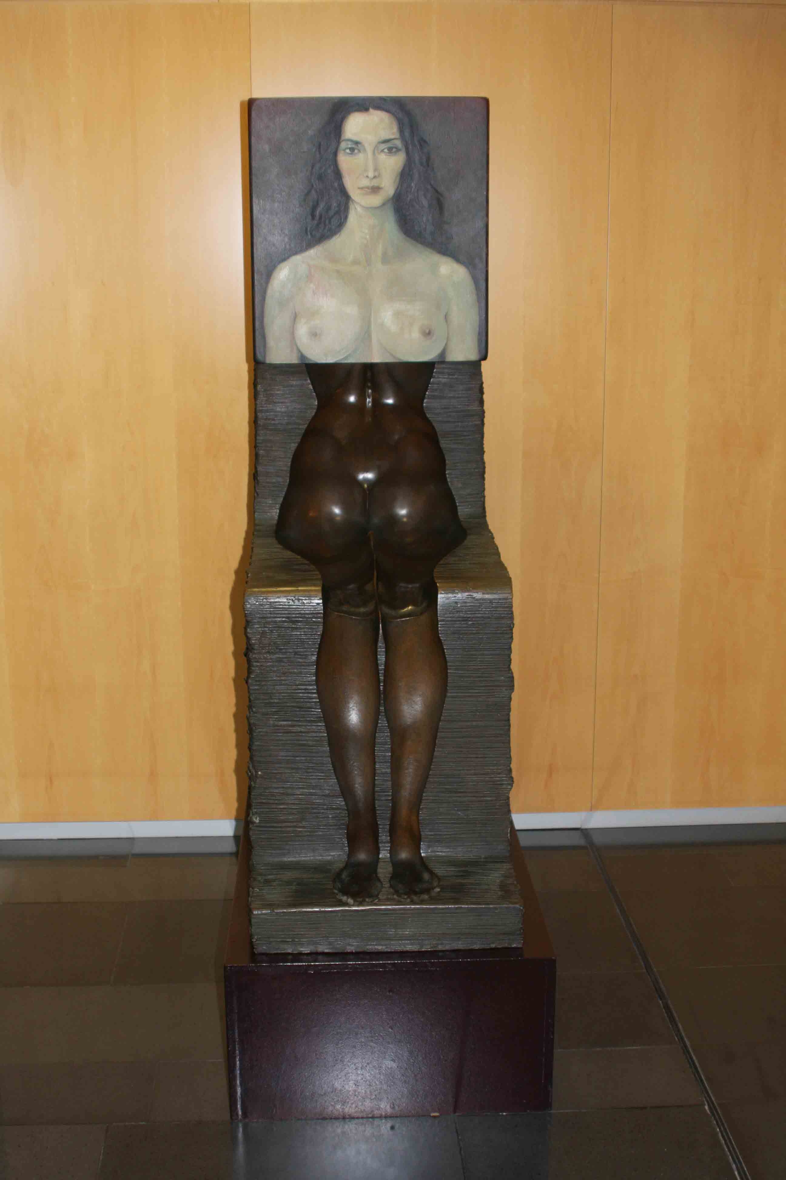 Escultura. Josep M. Subirachs. Núria-Fedra. Bust de bronze i fusta, 1978