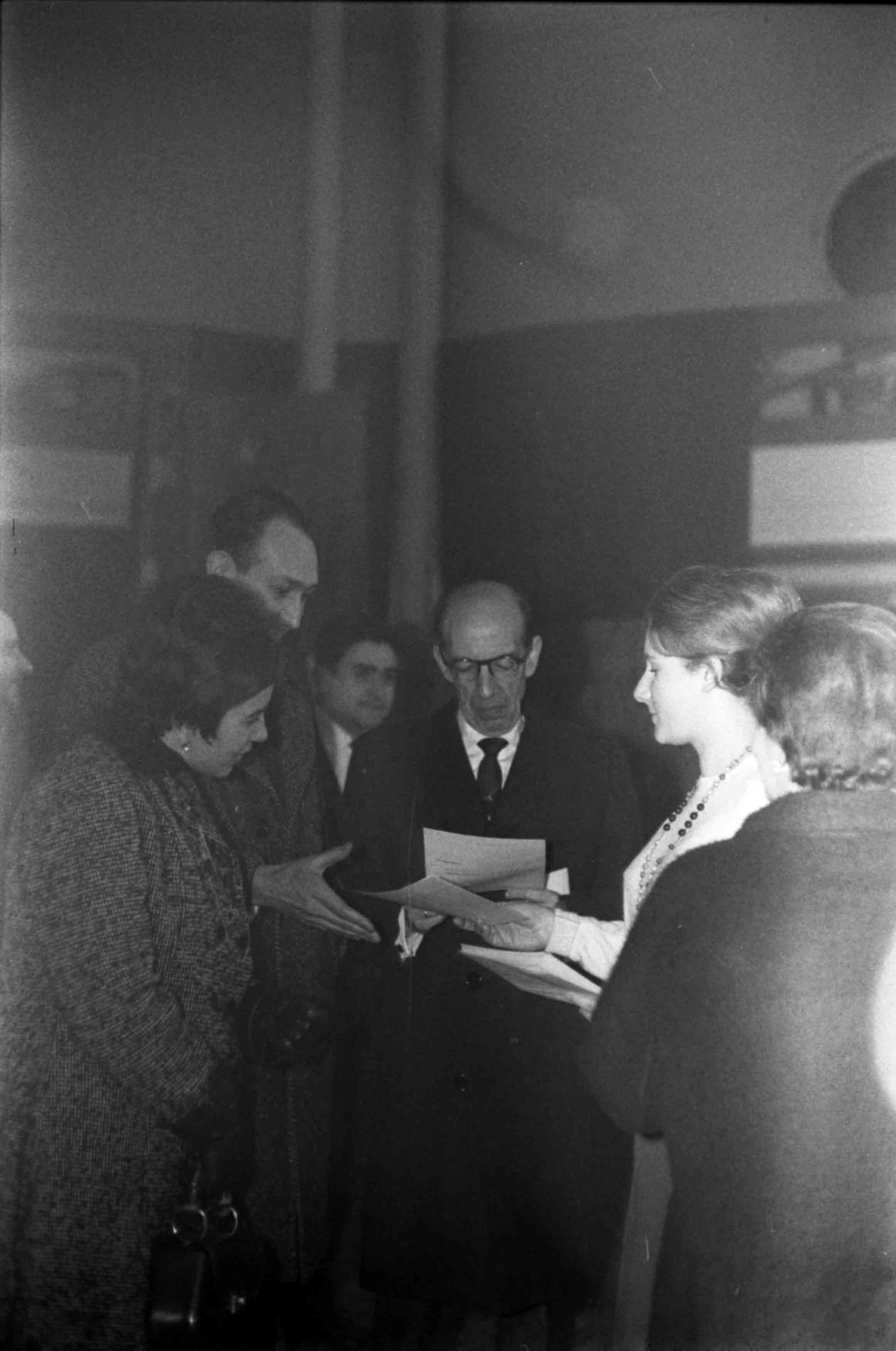 Fotografia. Andreu Basté. Gent de Sinera. Teatre Romea, 25/01/1964