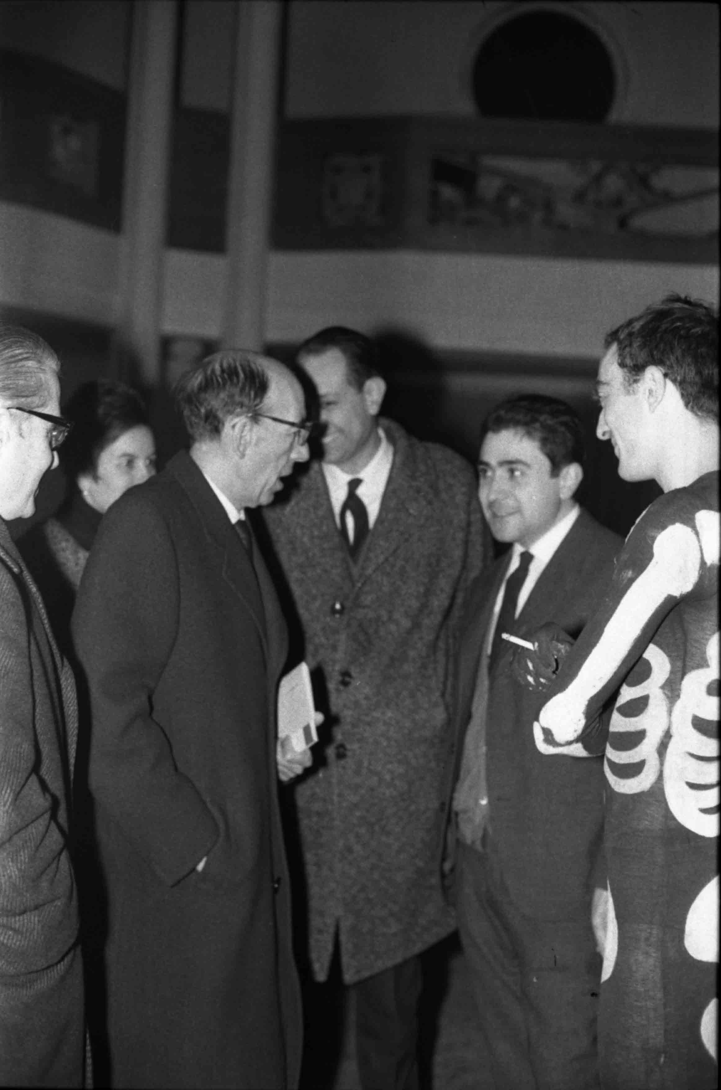 Fotografia. Andreu Basté. Gent de Sinera. Teatre Romea, 25/01/1964