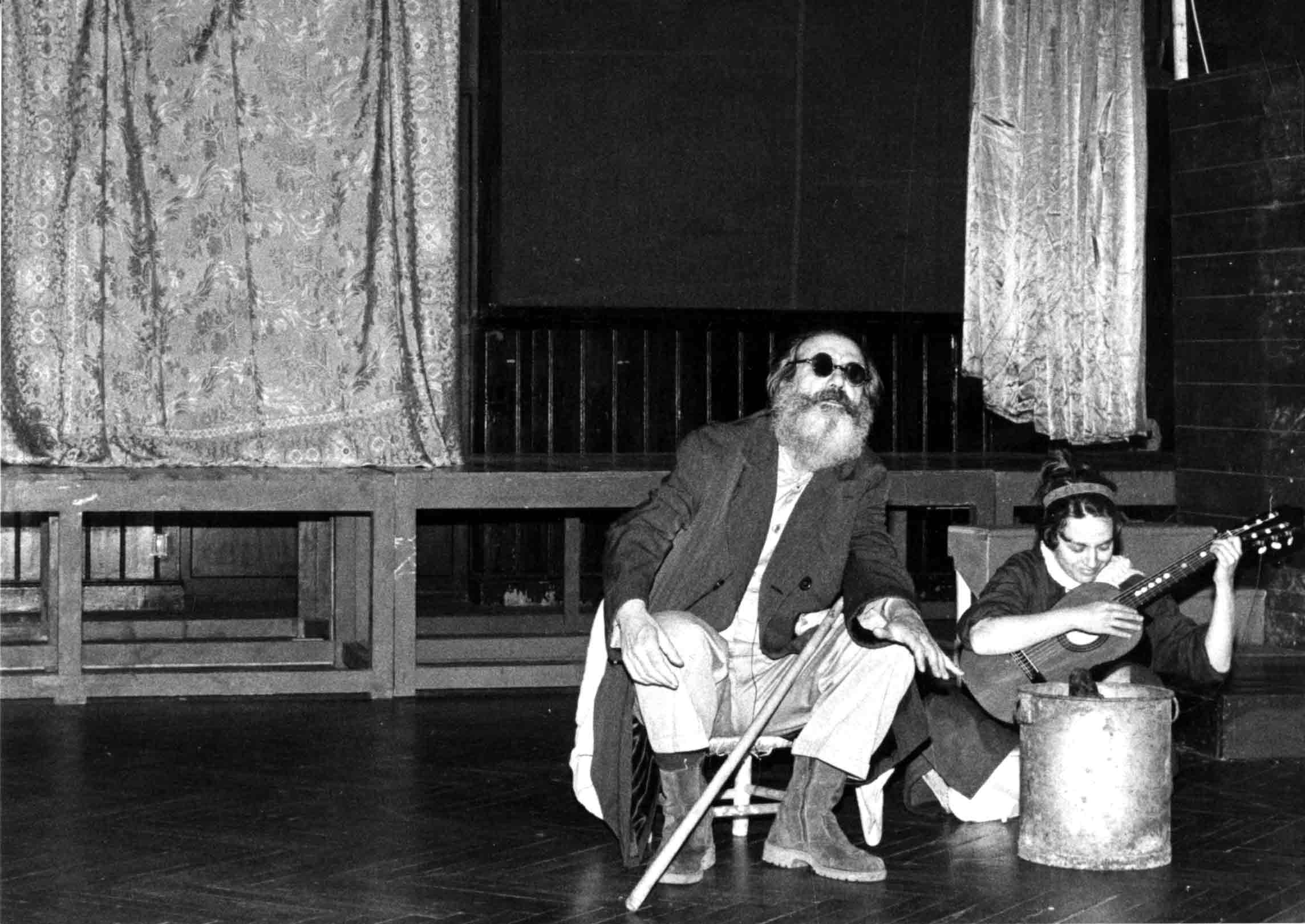 Fotografia. Assaig Primera història d'Esther. Teatre Lliure de Gracia, 1982