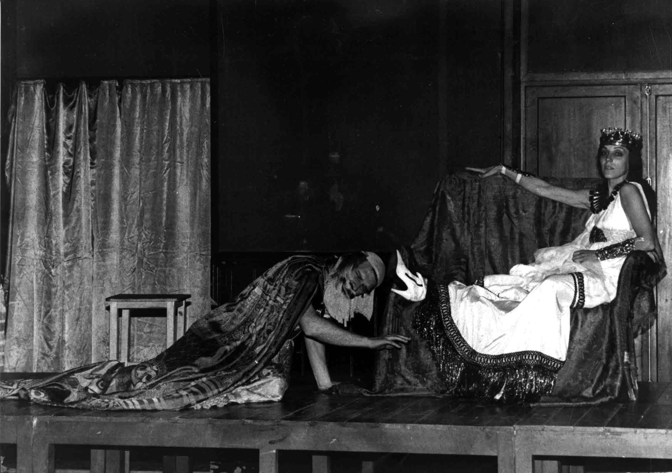 Fotografia. Assaig Primera història d'Esther. Teatre Lliure de Gracia, 1982