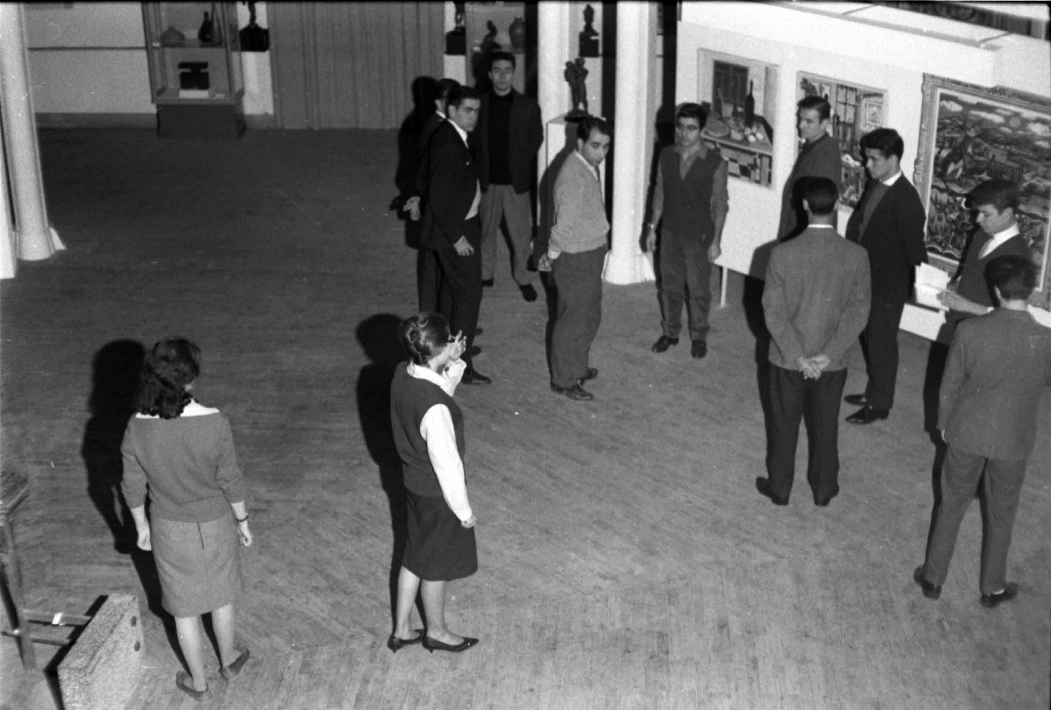 Fotografia. Andreu Basté. La pell de brau. EADAG. Encants Vells, 1960