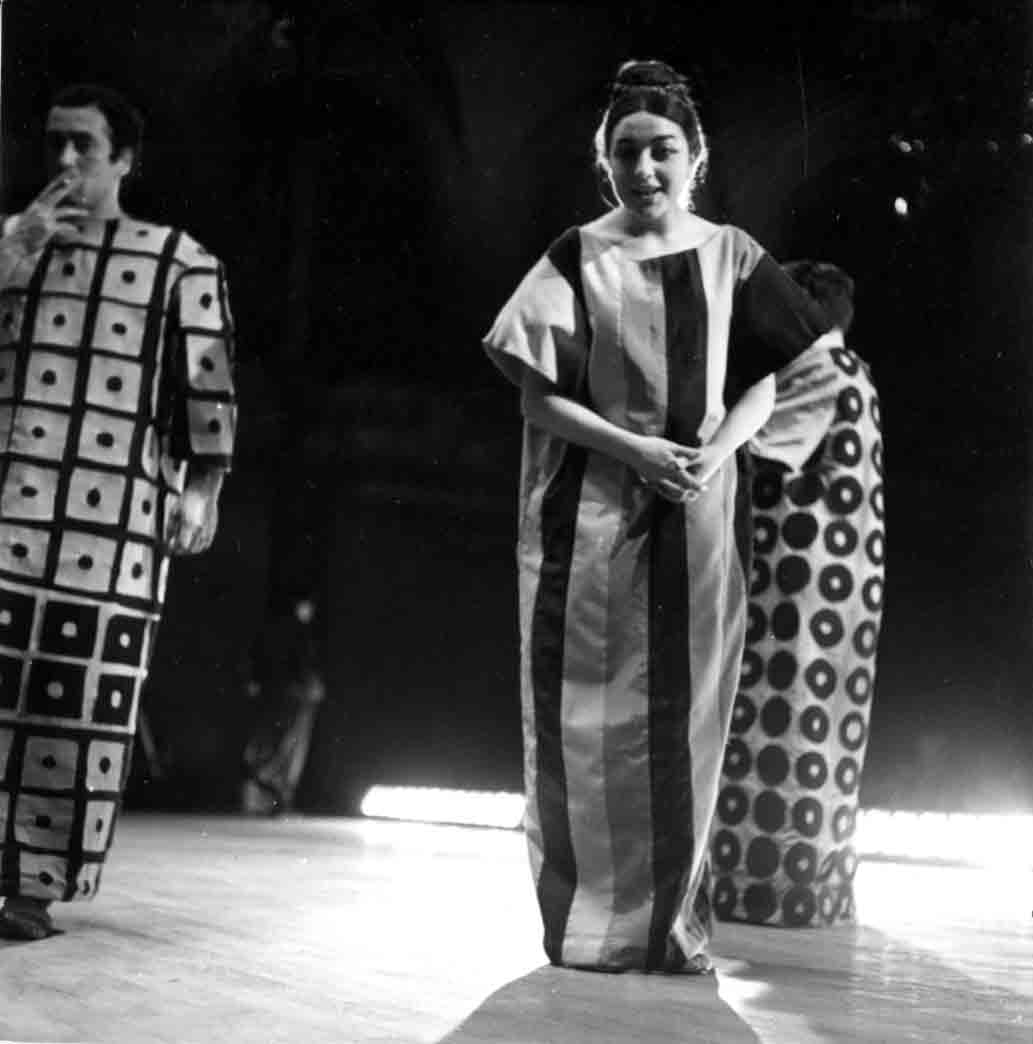 Fotografia. Pau Barceló. Primera història d'Esther. Camerins Teatre Romea, 1968