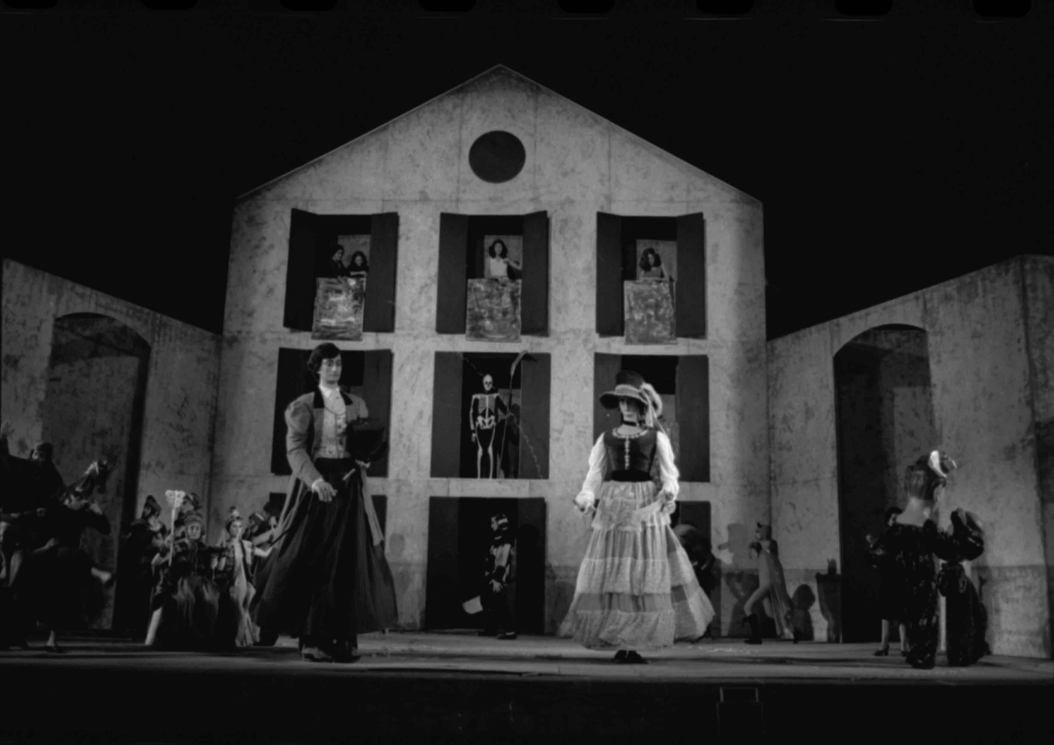 Fotografia. Pilar Aymerich. Primera història d'Esther. Teatre Grec, 1977