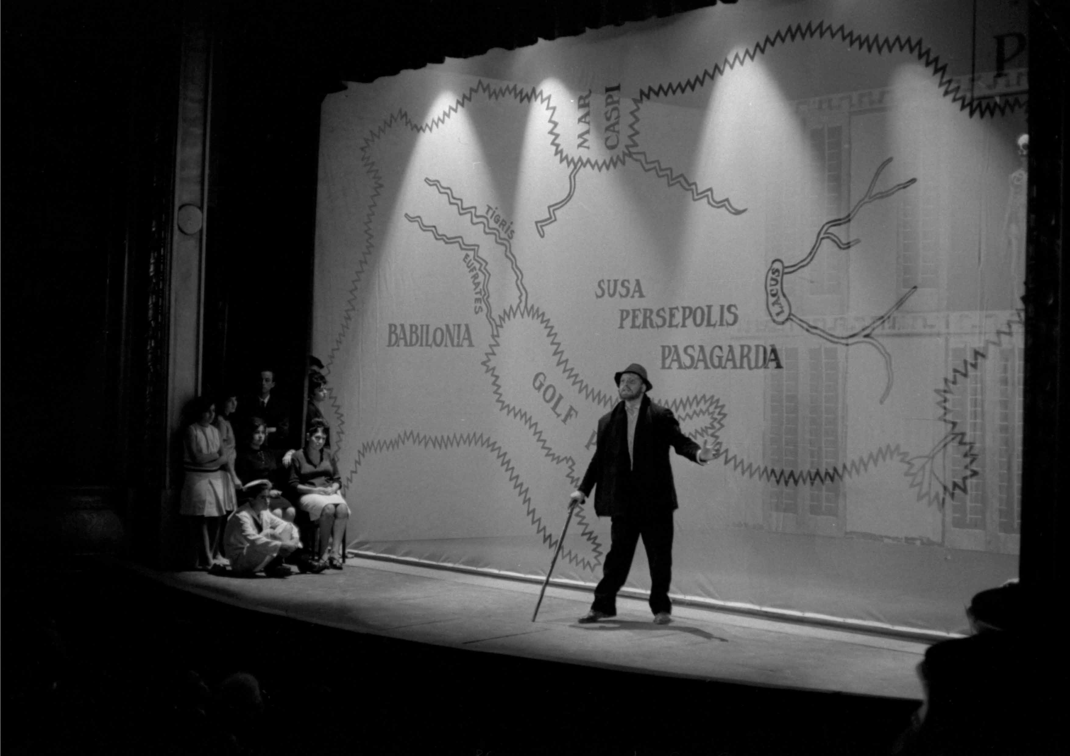 Fotografia. Andreu Basté. Primera història d'Esther. Teatre Romea, 4/10/1962