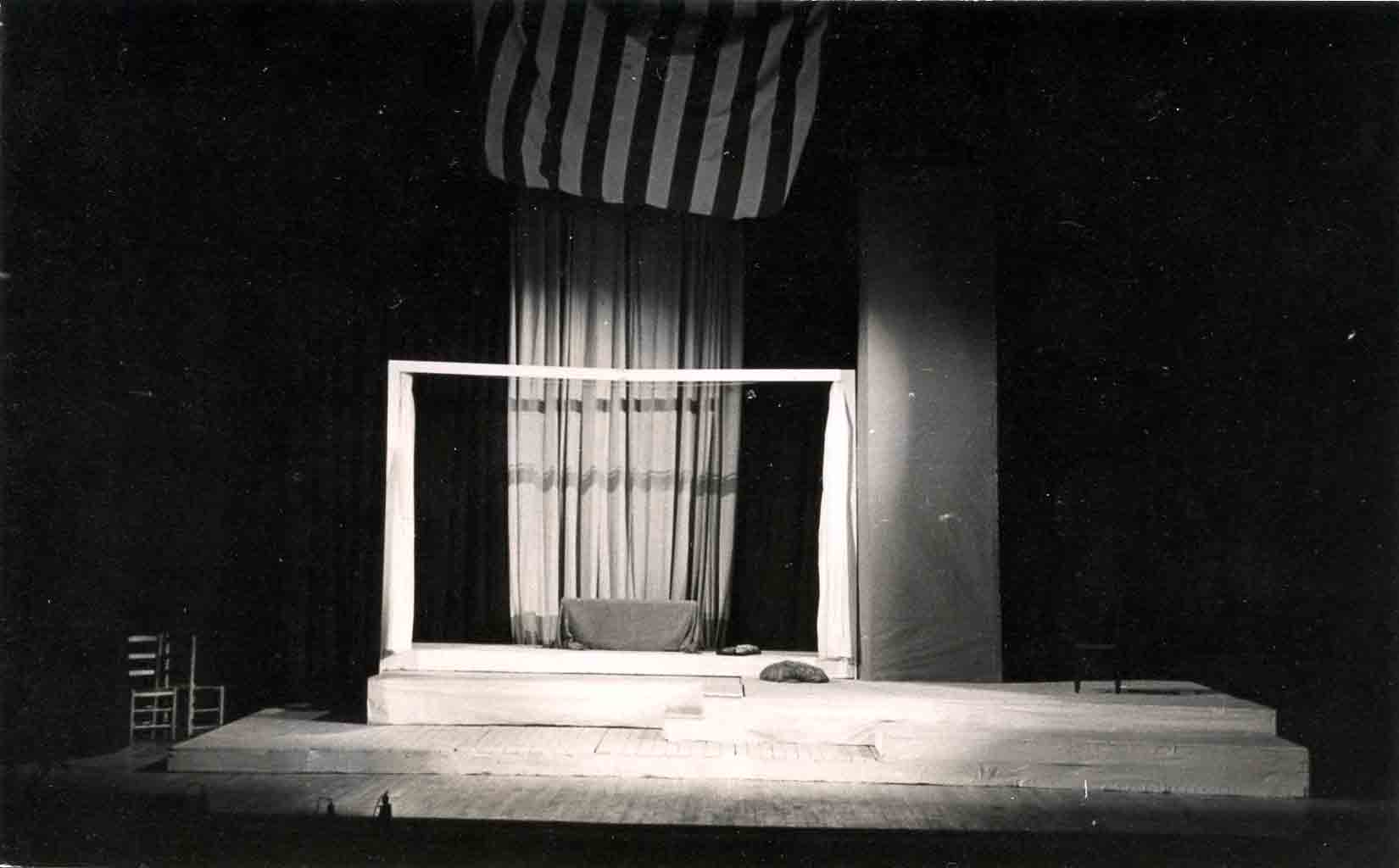Fotografia. Escenografia. Primera història d'Esther. ADB. Palau de la Música. 1957