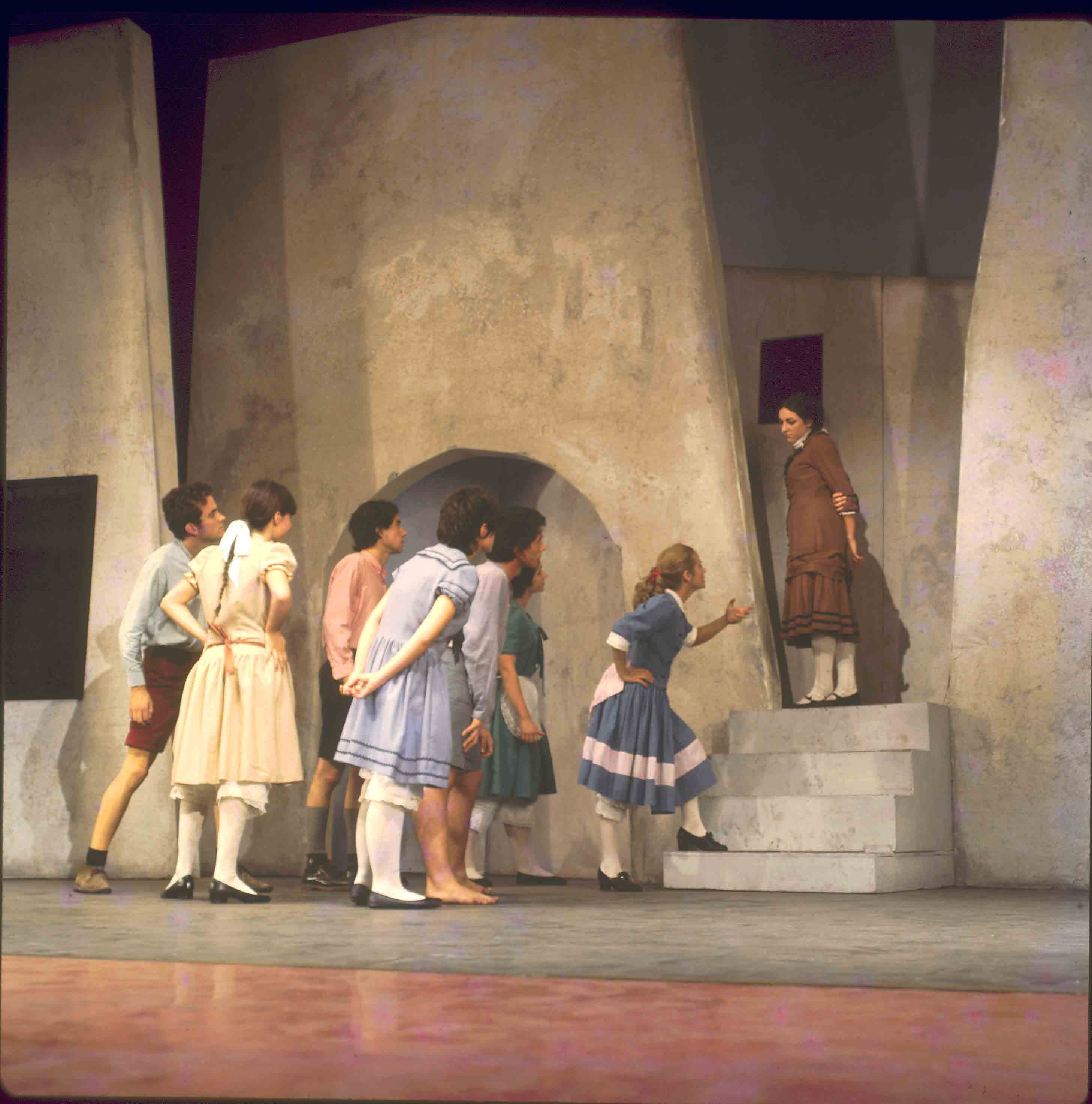 Fotografia. Pau Barceló. Ronda de mort a Sinera. Companyia Adrià Gual. Teatre Romea, 1970