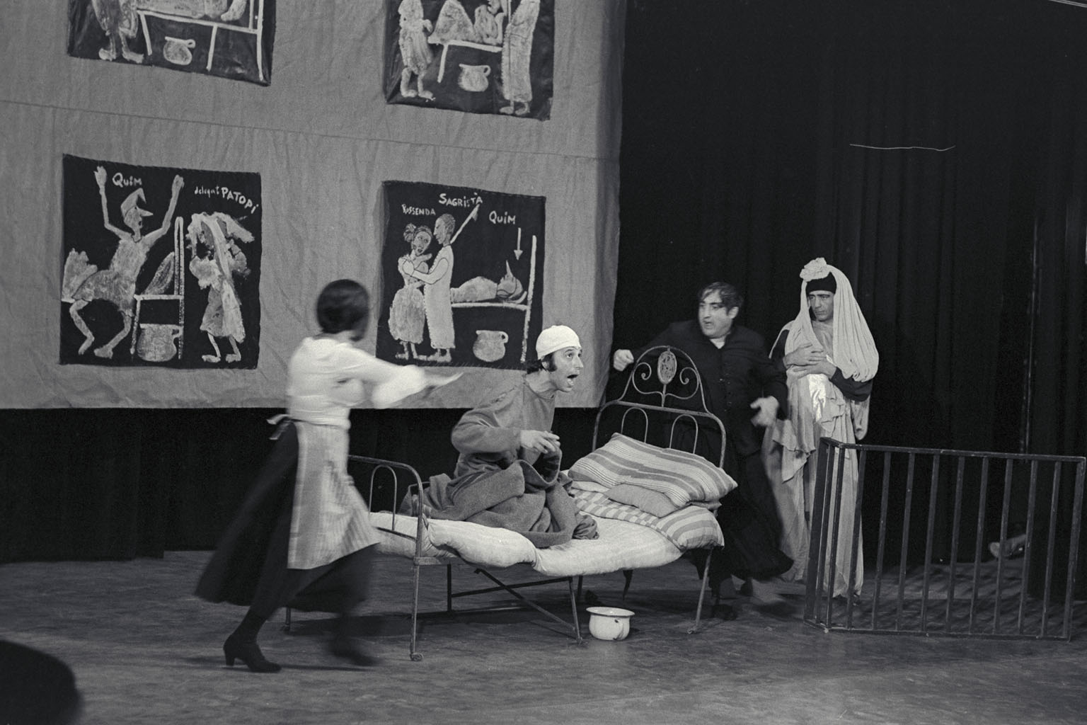 Fotografia. Pau Barceló. Ronda de mort a Sinera. Companyia Adrià Gual. Teatre Romea, 1970