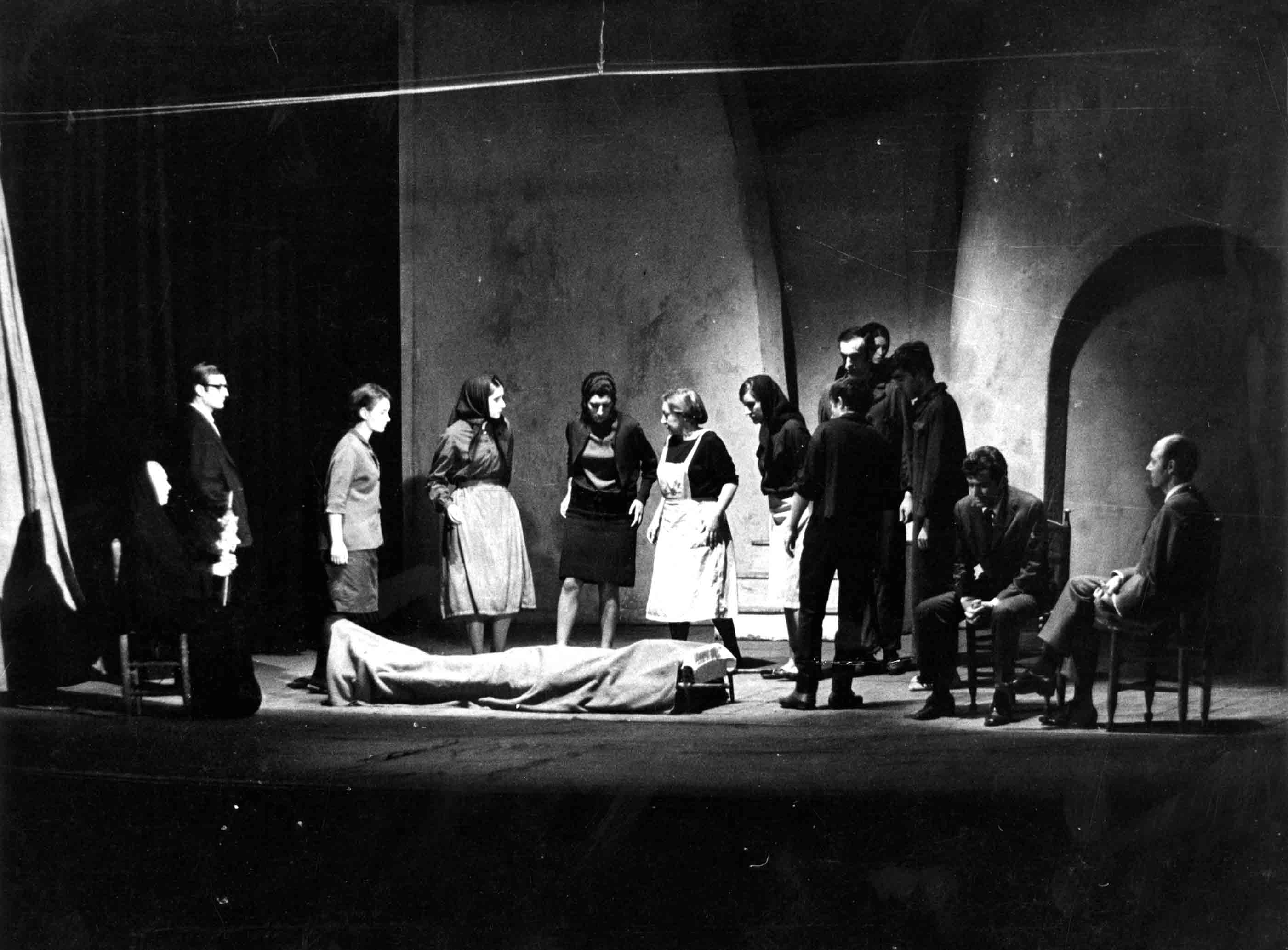 Fotografia. Pau Barceló. Ronda de mort a Sinera. Teatre Romea, 1968