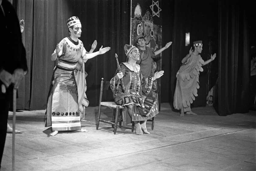 Fotografia. Andreu Basté. Ronda de Mort a Sinera. Teatre Romea, 1/10/1965